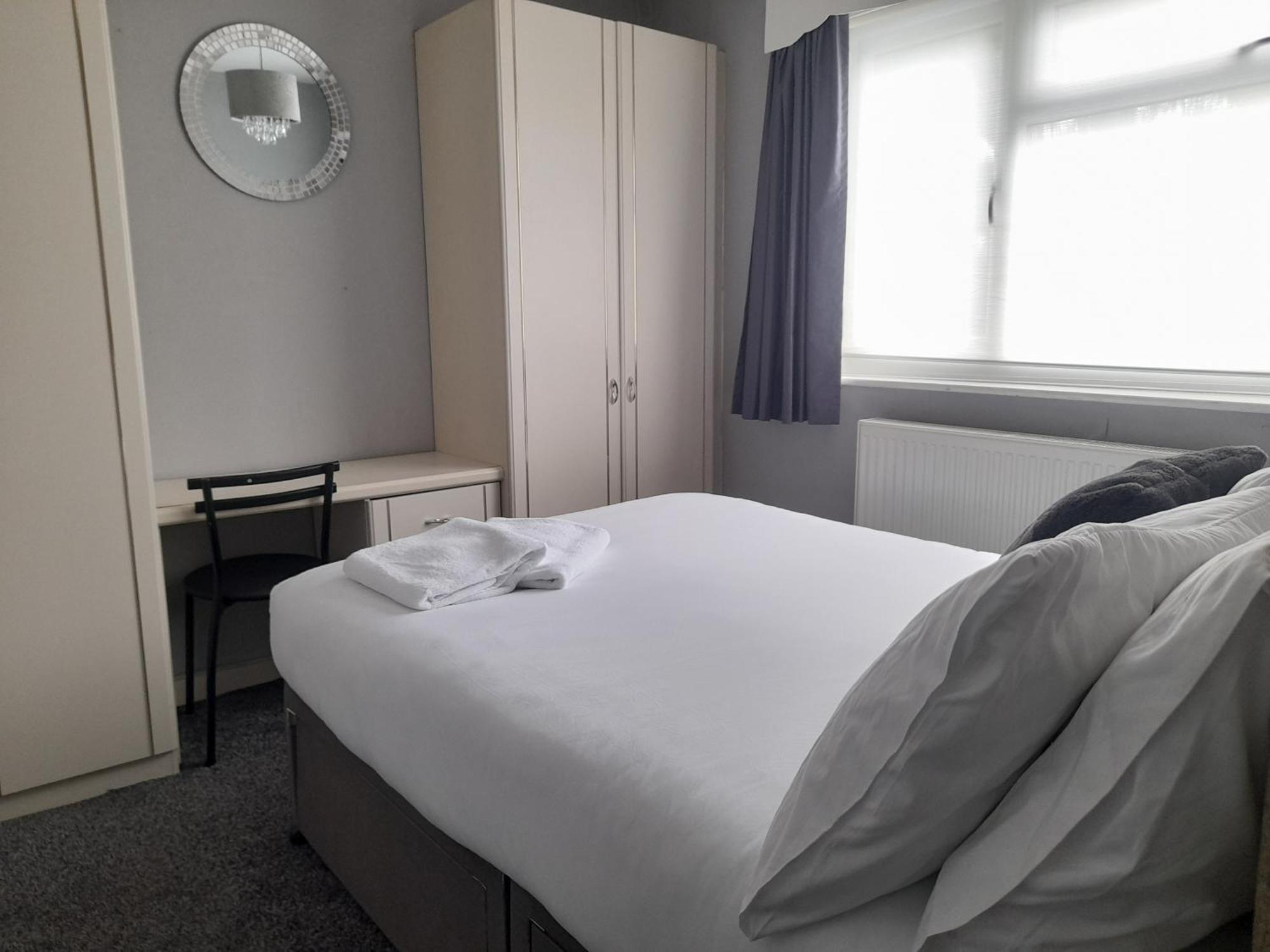 Bright 4-Bed House 15 Min To Manchester Centre Villa Exterior foto